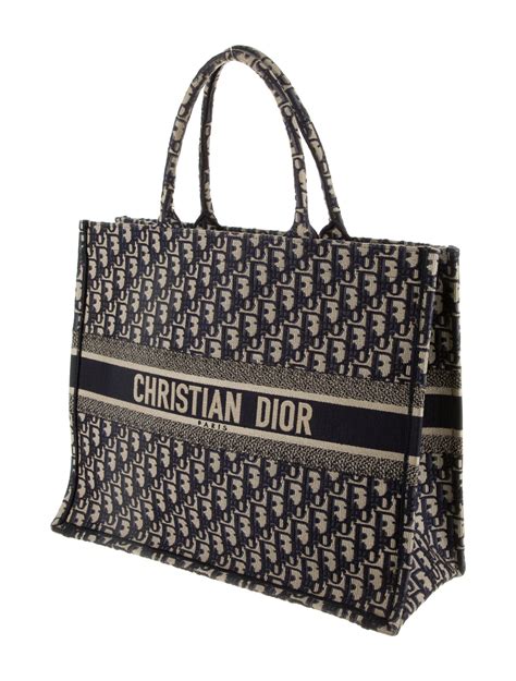 dior book tote 2023|dior oblique book tote.